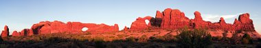 Kocaeli kemer ve arches Ulusal Parkı, utah Kuzey penceresinde.