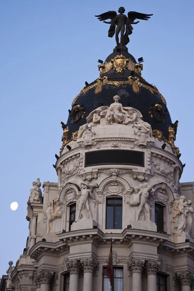 Punkt Orientacyjny Madryt Hiszpania Budynek Metrópolis — Zdjęcie stockowe