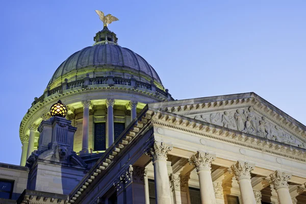 Cúpula del Capitolio Estatal en Jackson — Foto de Stock