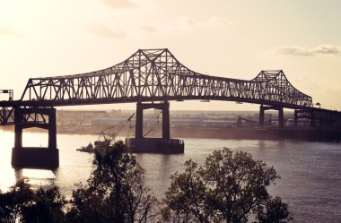 Bridge on Mississippi River in Baton Rouge clipart