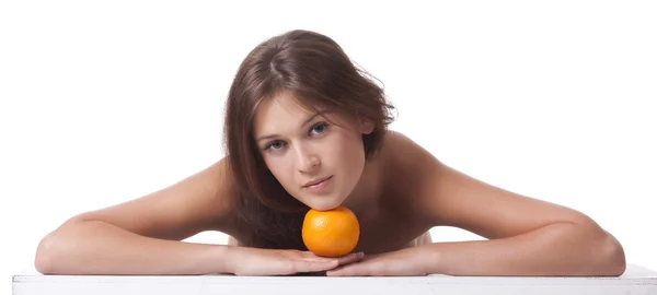 Γυναίκα Μια Πορτοκαλί Φρούτα Απομονωμένο Εικόνα — Φωτογραφία Αρχείου
