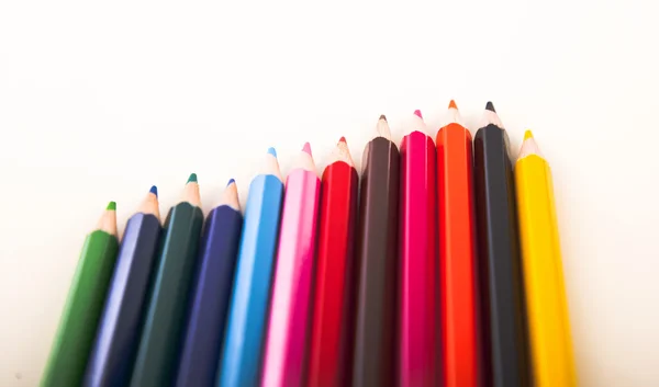 许多不同颜色的笔。彩色铅笔 — 图库照片
