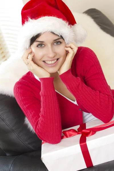 Picture of cheerful girl with gift box — Stock Photo, Image