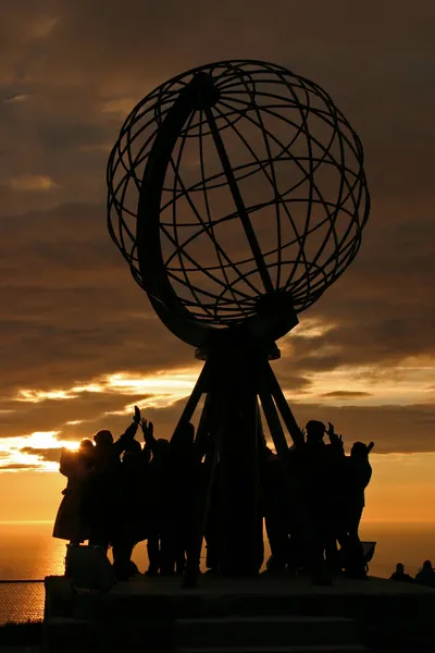 De Noordkaap Globe middernacht #2 — Stockfoto