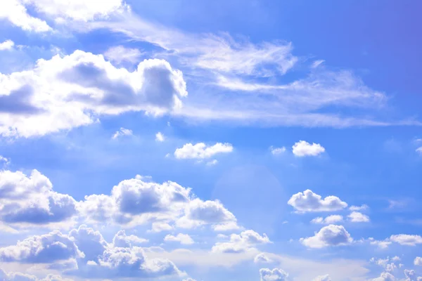 Beautiful blue clear clouds. — Stock Photo, Image