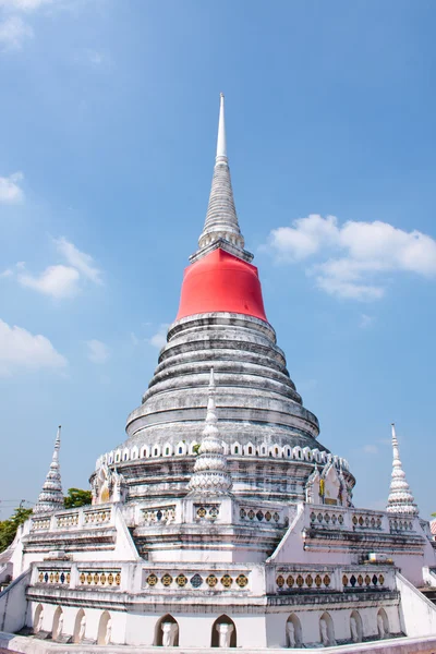 Pagoda templet i himlen ljus — Stockfoto