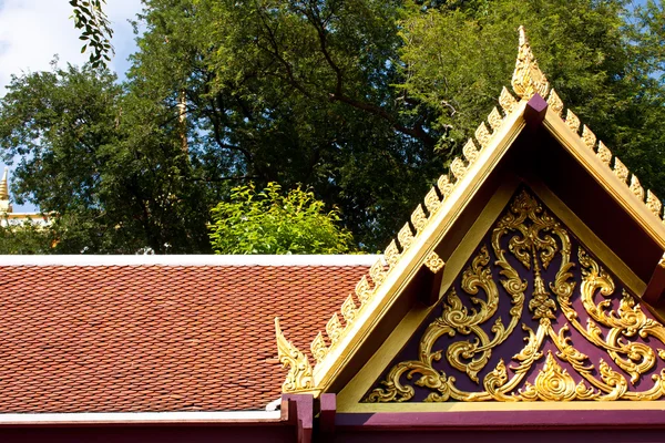 Thaise tempel kunst dak. — Stockfoto