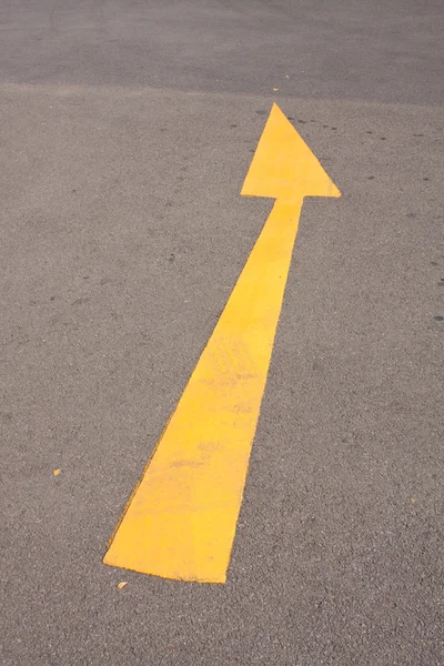 Yellow arrow. — Stock Photo, Image