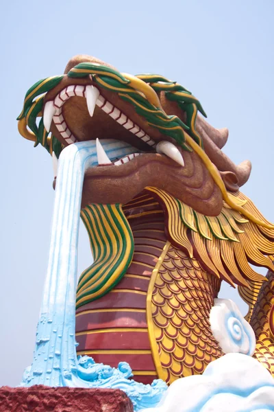 Monumento al Dragón . —  Fotos de Stock