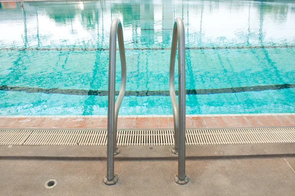 Some steel into the pool. — Stock Photo, Image