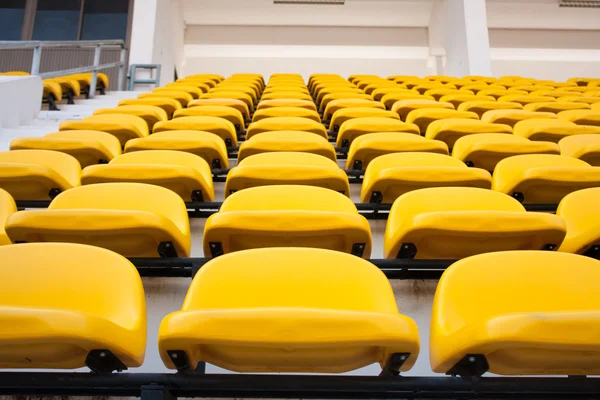 Cadeira amarela . — Fotografia de Stock