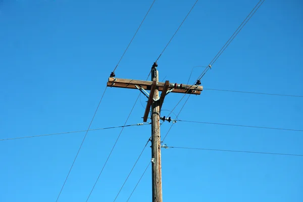 Phone pole with wire — Stock Photo, Image