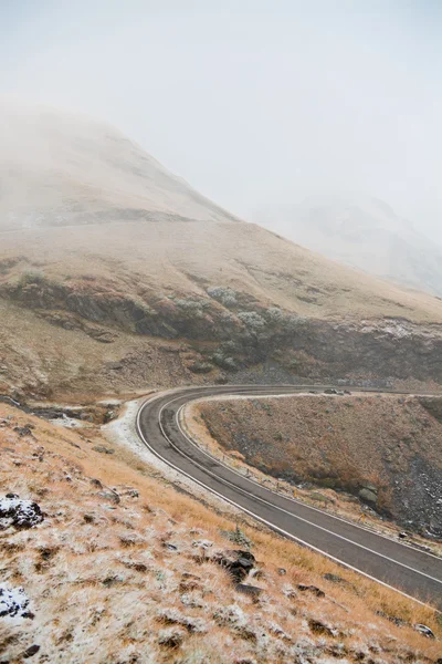 Szosa Transfogaraska Autostrady Która Przecina Fagarasi Góry Wysokości 2000 Jesienią — Zdjęcie stockowe
