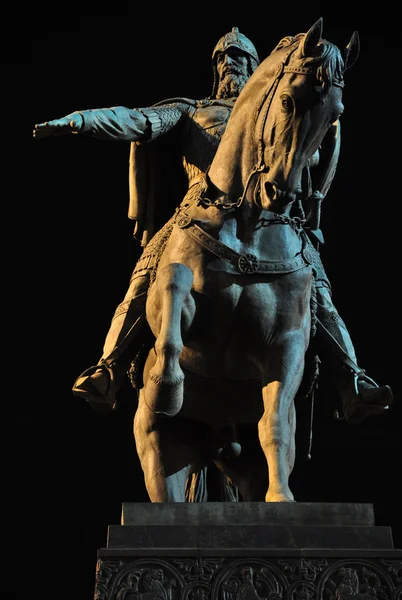 stock image Statue of Yuri Dolgorukiy (founder of Moscow) at night