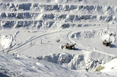 Mine yükleyici açmak