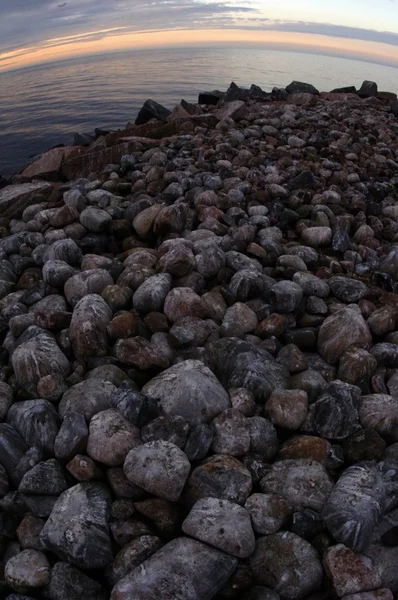 Kamieniste wybrzeże — Zdjęcie stockowe