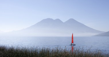 Vulcano, göl Atitlan