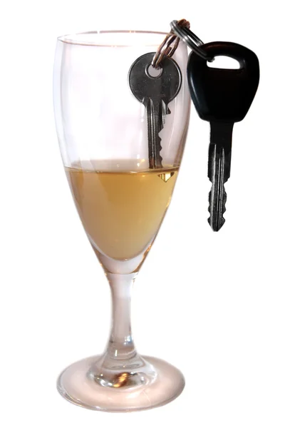 Klíče od auta uvnitř šampaňské — Stock fotografie