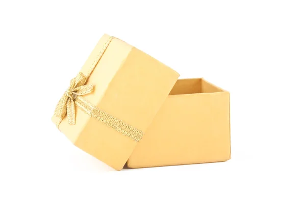 Жовта Відкрита Коробка Ізольована Білому Тлі — стокове фото