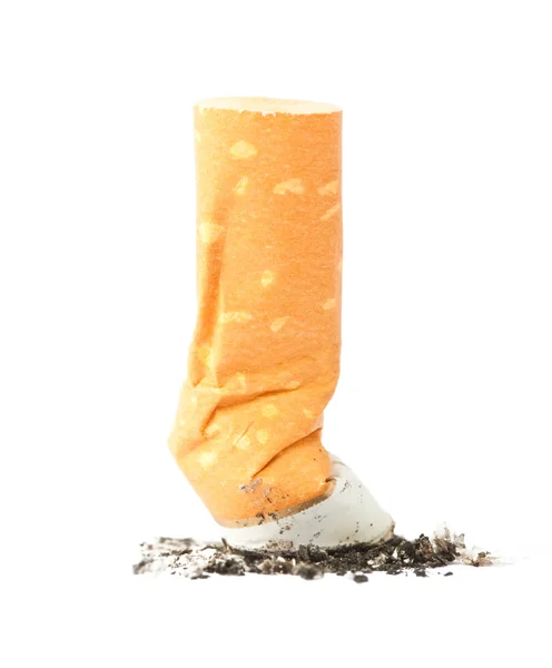 Einzelne Zigarettenstummel Mit Asche Isoliert Auf Weißem Hintergrund — Stockfoto