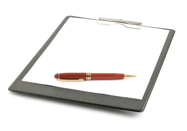 Черный буфер обмена и ручка — стоковое фото