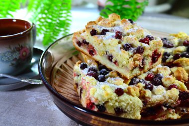 Tasty cranberry pie clipart