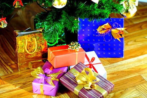 Molti regali di Natale — Foto Stock