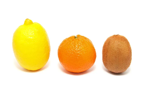 Kiwi, limón y mandarina — Foto de Stock