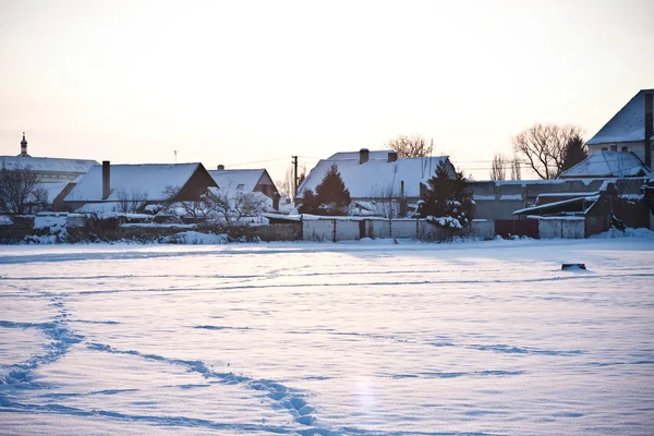 冬の雪の村 — ストック写真