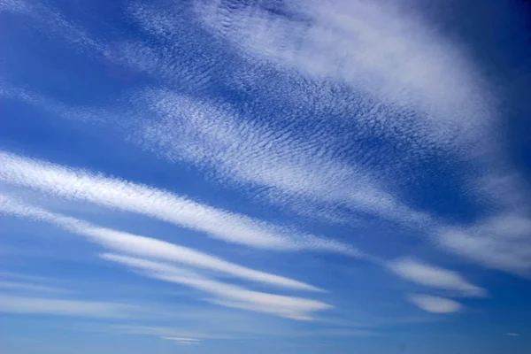 Yüce bulutlar — Stok fotoğraf