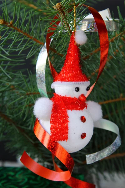 圣诞树和圣诞装饰品 — 图库照片