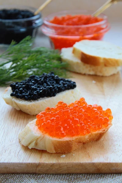 Caviar rouge et noir — Photo