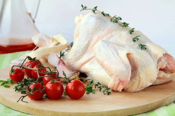 Kycklingkött med vitlök och smör — Stockfoto