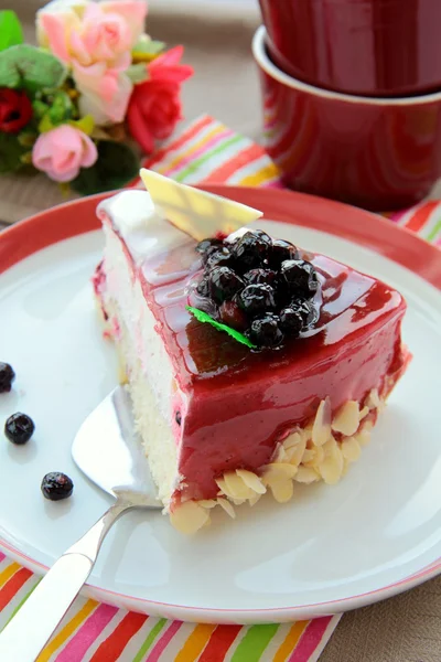 Pretty tasty piece of cake — Stock Photo, Image