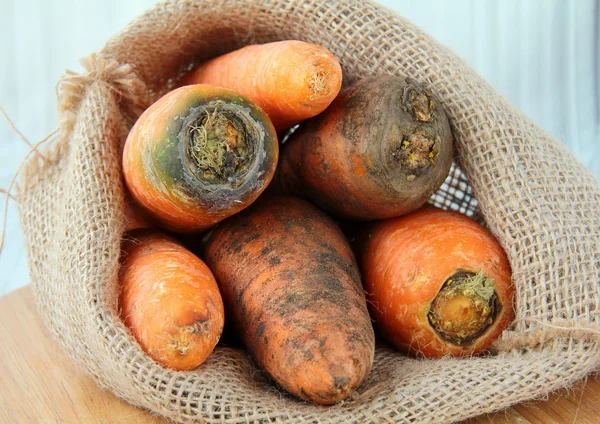 Bio reife Orangen Karotten — Stockfoto