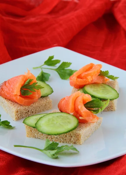 Sandwich with smoked salmon — Stock Photo, Image