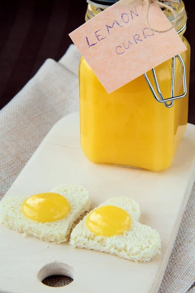 Toast Form Hearts Lemon Cream Curd Board — Stock Photo, Image