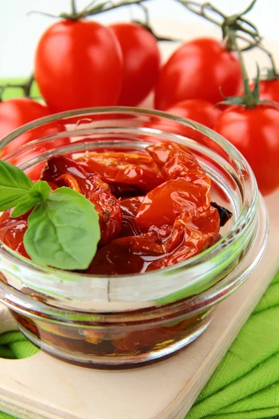 Tomates italianos secados al sol en aceite de oliva — Foto de Stock