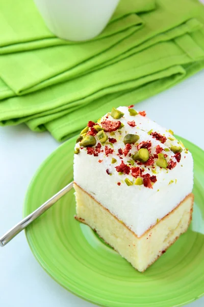 Piece Cake Marshmallows Pistachios Plate — Stock Photo, Image