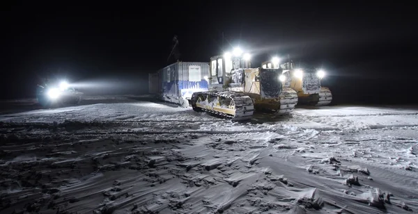 Stock image Towing van-building in tundra