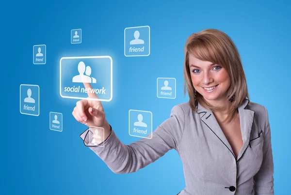Mujer presionando la mano icono de la red social — Foto de Stock