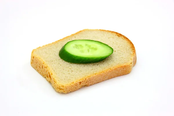 Sanduíche com um pepino — Fotografia de Stock