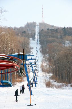 kayakçı Asansör dağda git