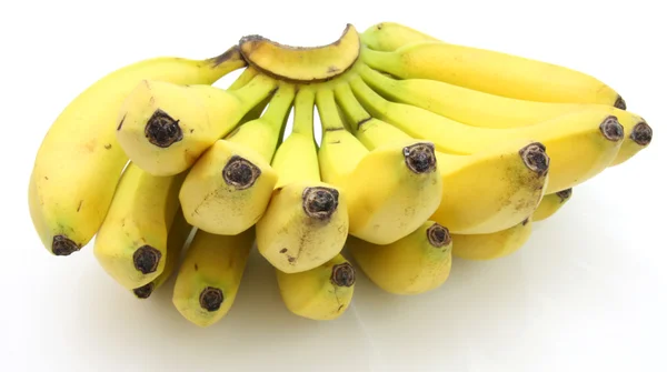 Hromada banánů izolovaných na bílém pozadí — Stock fotografie