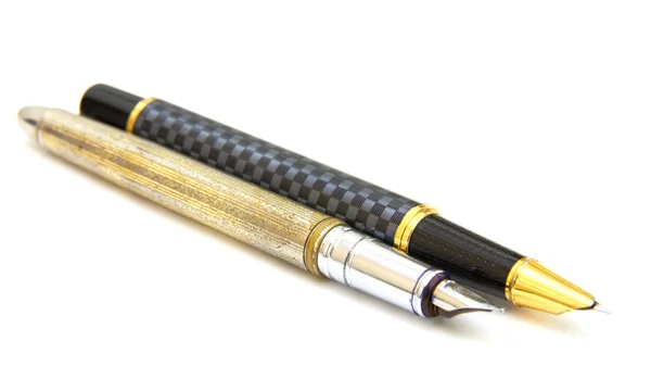 Duas canetas isoladas sobre fundo branco — Fotografia de Stock