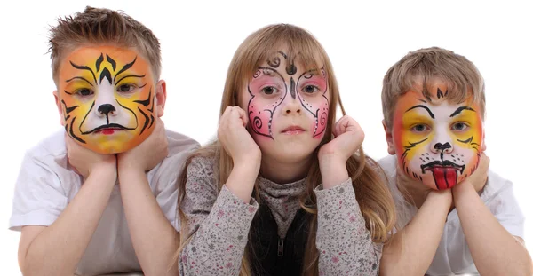 Дети Рисунками Лице Тигровой Собаки Бабочки — стоковое фото
