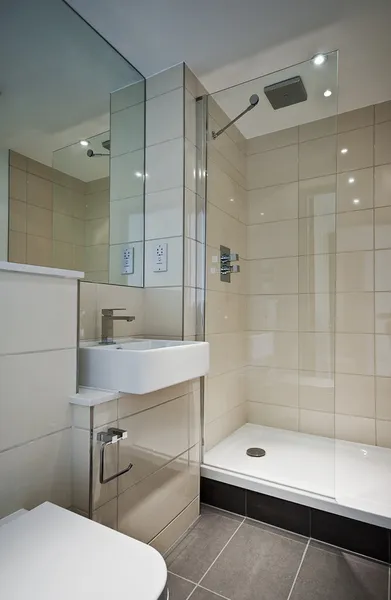 Baño moderno en suite —  Fotos de Stock