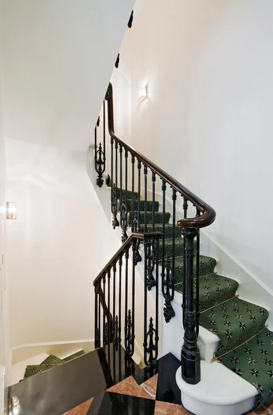 Escadas antigas — Fotografia de Stock