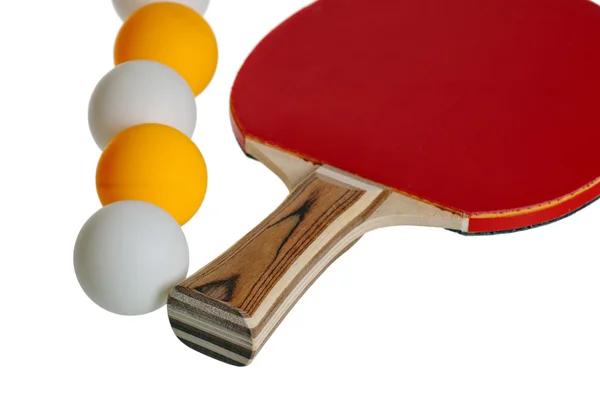 Tischtennisschläger und Ball isoliert auf weißem Hintergrund — Stockfoto