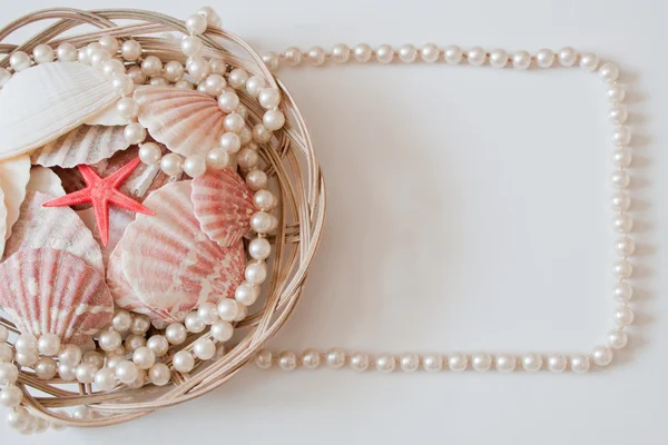 stock image Shells and pearls